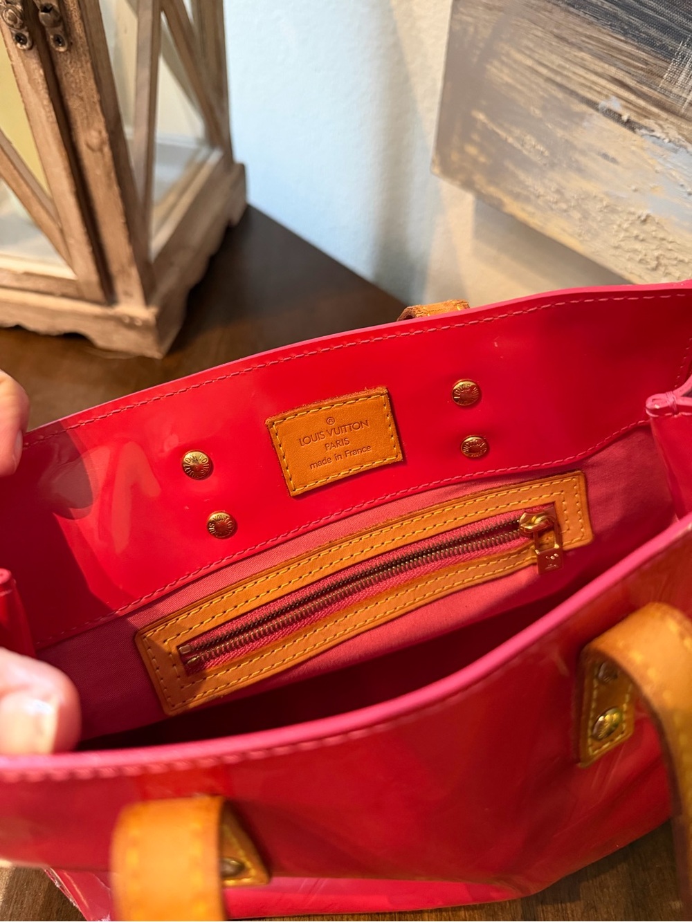 Authentic Louis Vuitton Vernis Reade PM Hand Bag Red - Picture 6 of 7